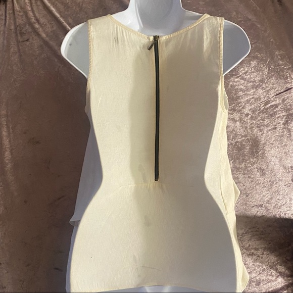 Zara Cream Color Sleeveless Layered Ruffle Top - Picture 2 of 3